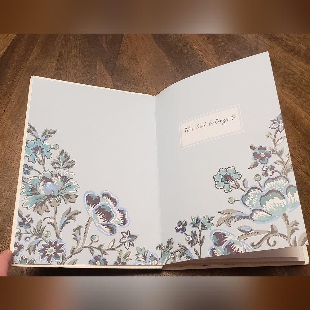 Vera Bradley Hardcover Journal with Embossed Pen – Blue Floral Pattern NWOT - Picture 5 of 9